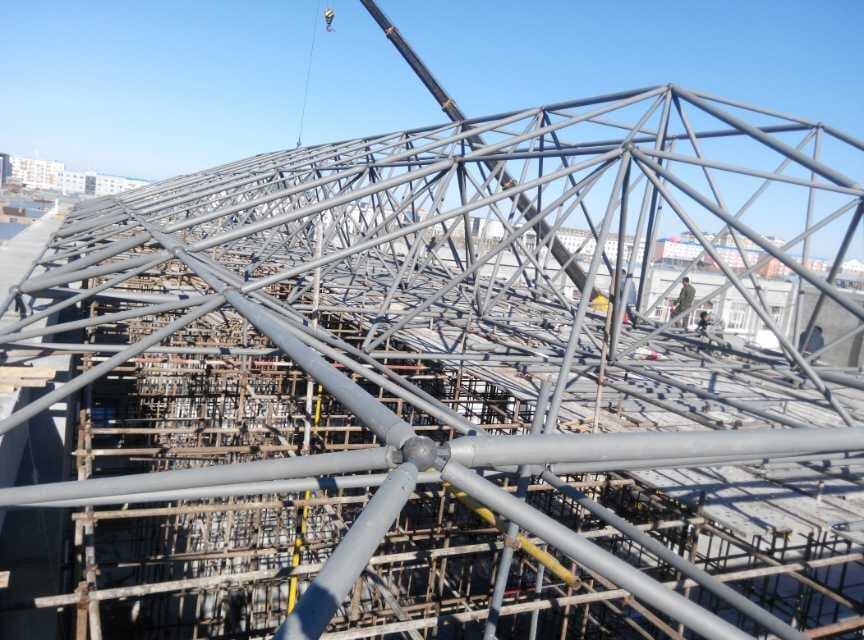 项城商贸城屋顶网架工程